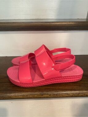 Bright Pink Reef Water Vista Sandals